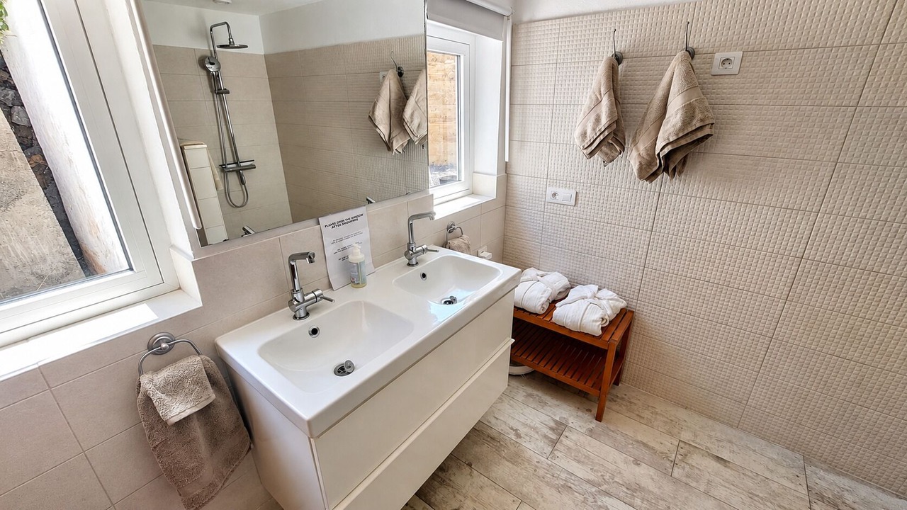 Photo of Bathroom in Arecida