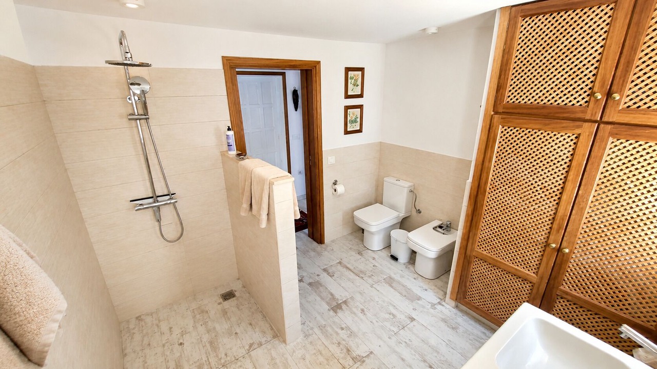Photo of Bathroom in Arecida