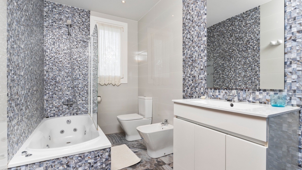 Photo of Bathroom in Villaviciosa