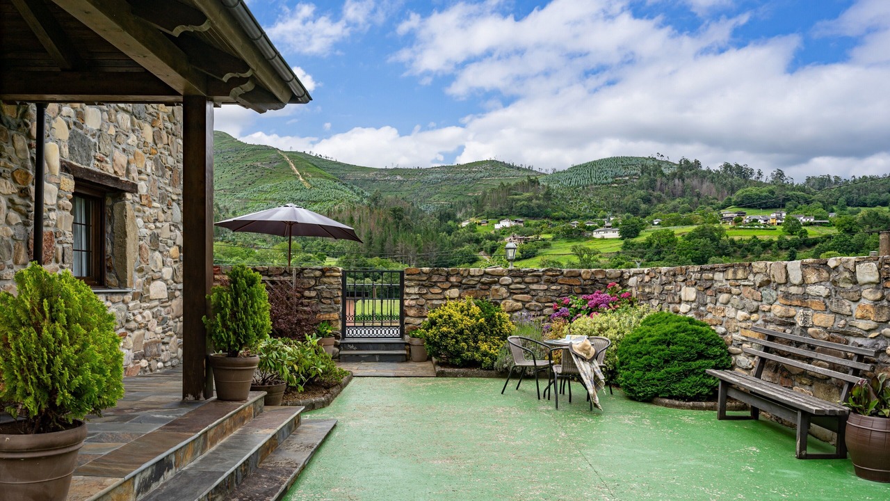 Photo of Outdoor in Bustiello de Paredes