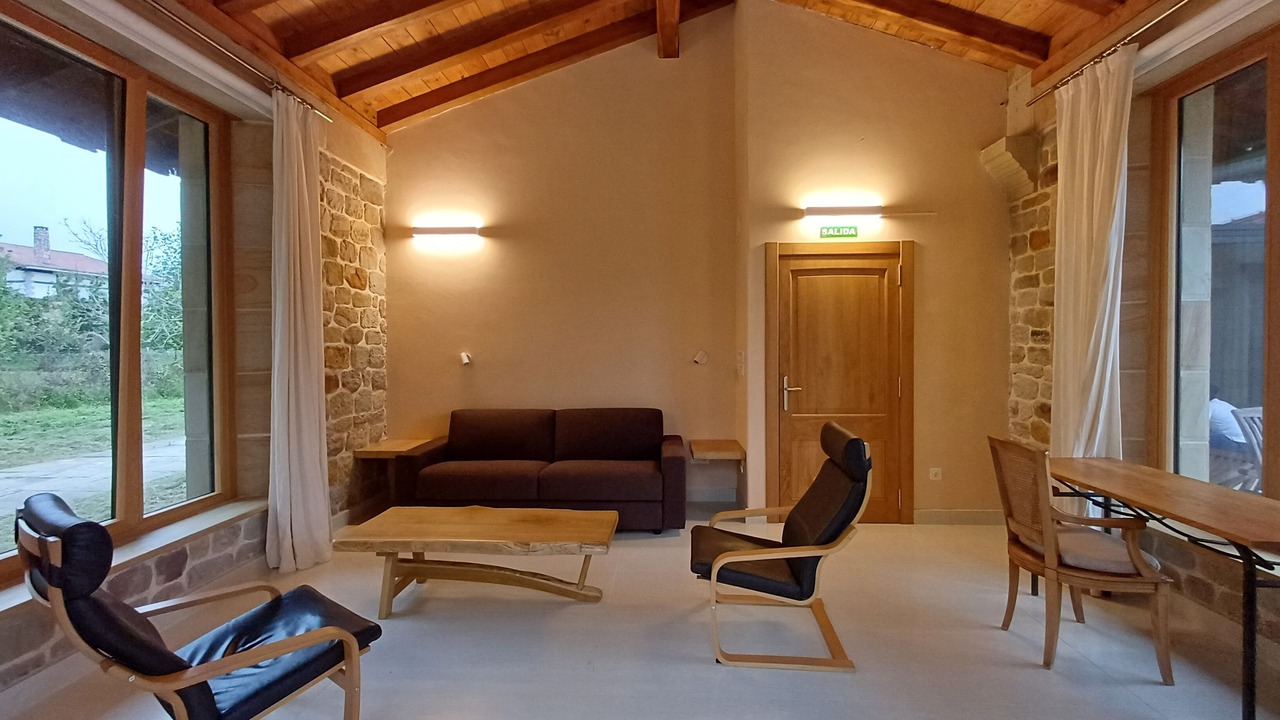 Photo of Livingroom in Ea