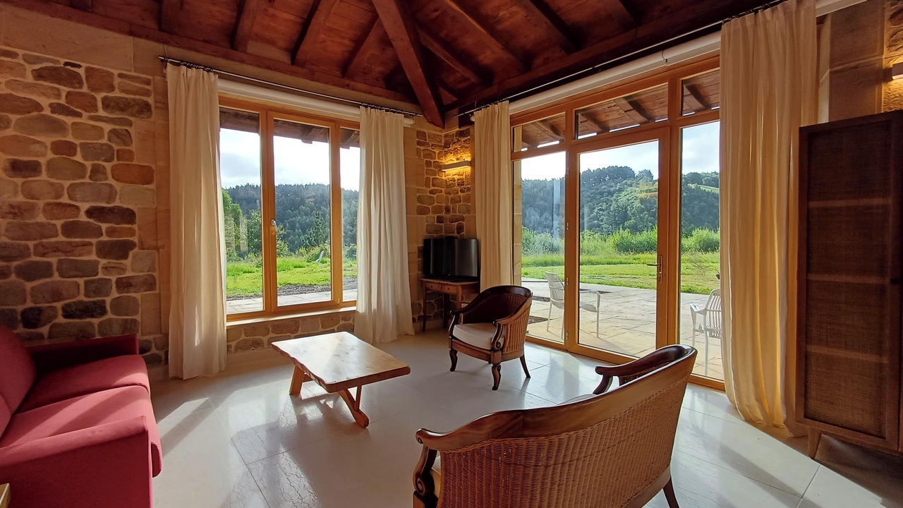 Photo of Livingroom in Ea