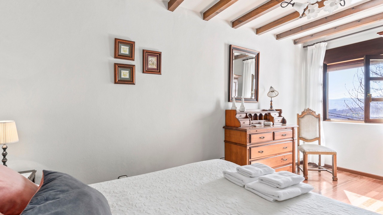 Photo of Bedroom in Cabranes