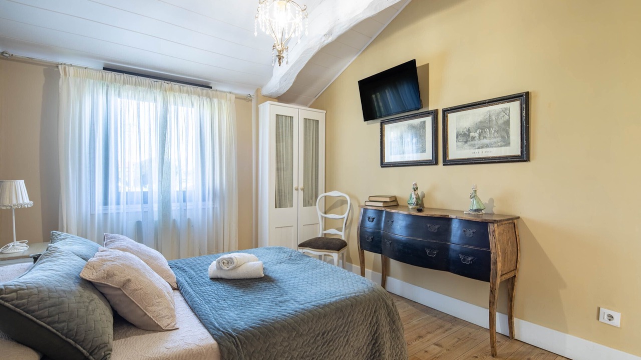 Photo of Bedroom in Catasol