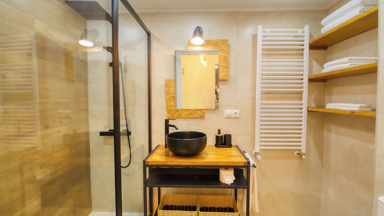 Photo of Bathroom in Oviedo City Centre