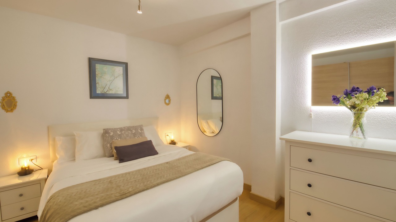 Photo of Bedroom in Oviedo City Centre