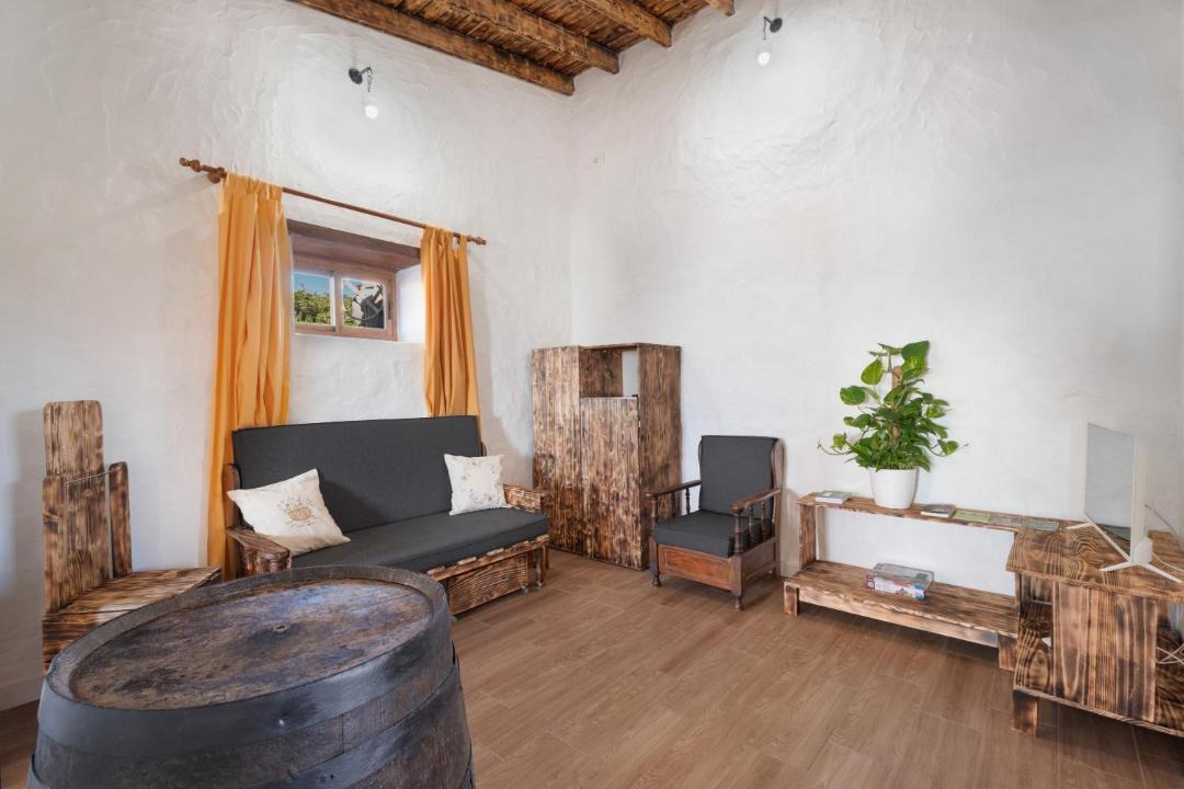 Photo of Others in Isora