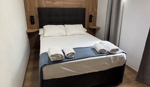 Double Room, Private Bathroom