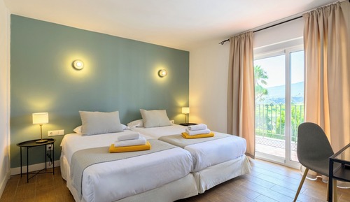 Double Room, Balcony