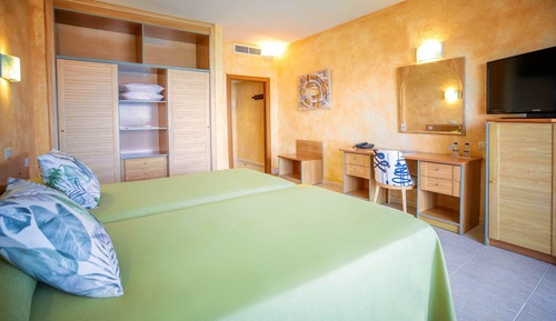 Double Room, Terrace, Sea View (3 Adults)