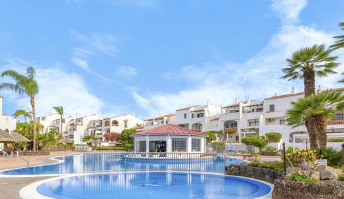 Four-Bedroom Luxury Apartment