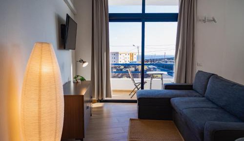 One-Bedroom Apartment with Balcony