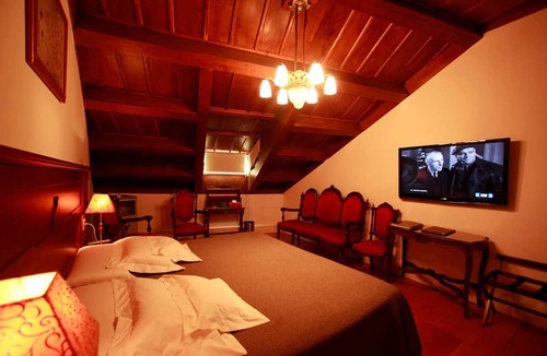 Lugo Hotel | Hotel Monumento Pazo de Orbán