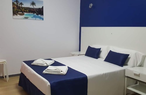 Arrecife Hostel | Hostal San Gines