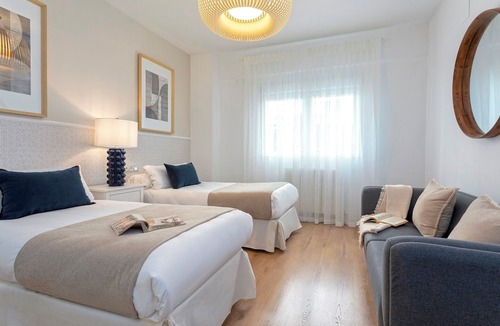 Figares Apartment | Exclusive apt 3rooms in Granda. Martinez Campos II