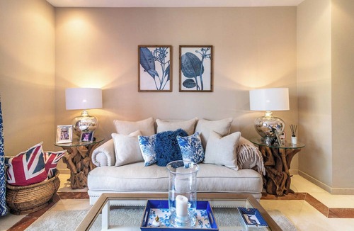 Nikki Beach Apartment | Luxury 2-bed Apartment Elviria - Pool, Sauna & gym