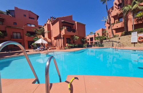 Nikki Beach Apartment | Luxury 2-bed Apartment Elviria - Pool, Sauna & gym