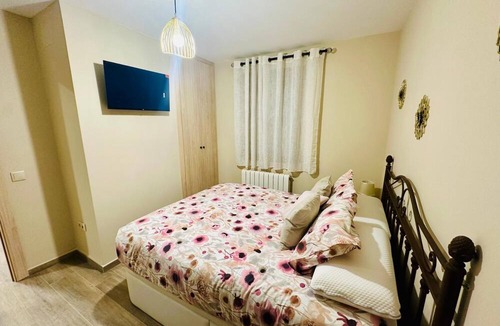 Tabanera del Monte Apartment | Apartment 'Casa Rural El Paloteo 6 Personas' with Mountain View, Private Terrace and Wi-Fi
