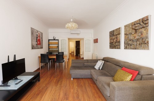 Sants Apartment | Private terrace, 3 bedrooms, 2 bathrooms, central Barcelona