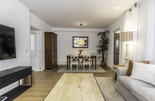 Bilbao Old Town Apartment | Pintxos y Tradición en Casco Viejo