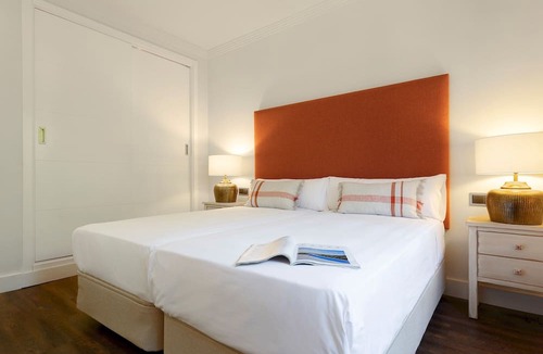 El Paraiso Apartment | Genteel Home Venalmar Terrace