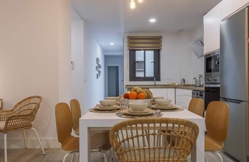 Seville Apartment | Family suit Luxe Nervión charms of Seville
