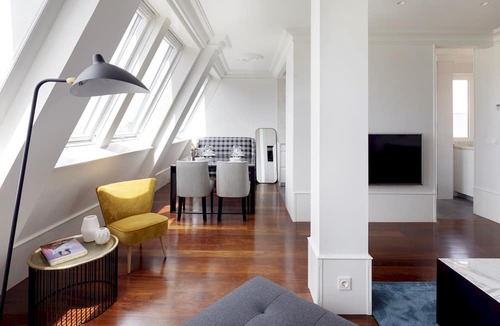 San Sebastian Centro Apartment | Playa de La Concha 7 by FeelFree Rentals