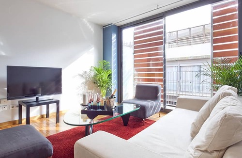 El Putget i Farro Apartment | My Space Barcelona Up to 106 pax in 17 Apart. in downtown Barcelona