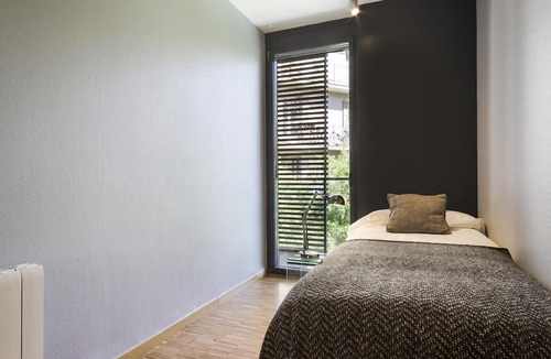 Sant Gervasi Apartment | My Space Barcelona 9 Apart has 54 people with optional parking in the center