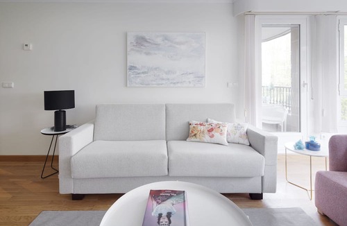 Antiguo Apartment | Playa de Ondarreta 2 by FeelFree Rentals