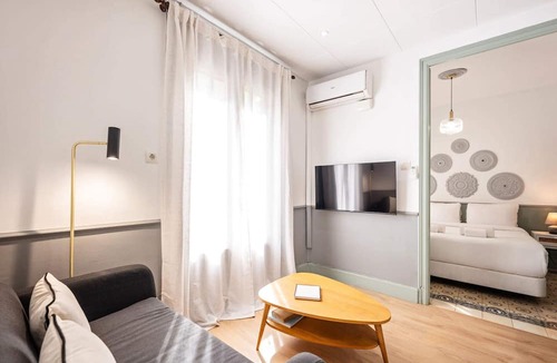 La Sagrada Familia Apartment | Sweett | Rosemarine I