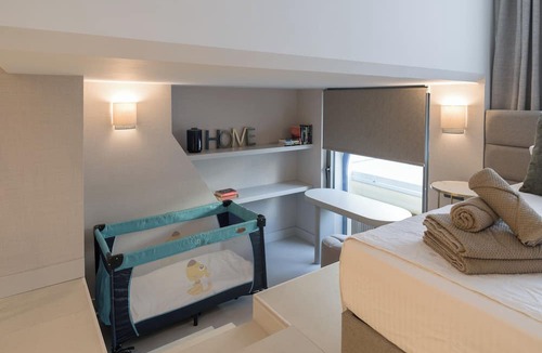 Marbella City Centre Apartment | MARBELLA CENTER, BEACHFRONT WITH PRIVATE PATIO