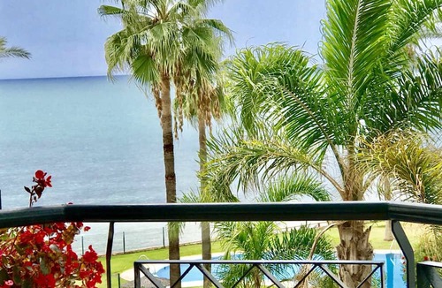 Sitio de Calahonda Apartment | MI CAPRICHO 2D BEACHFRONT: Apartment with sea view
