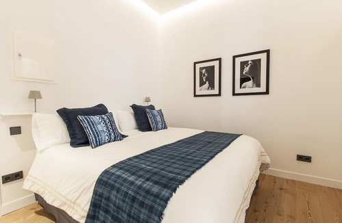 Centro Apartment | Luxury Aprt. Trendy Chueca, Madrid Center, Walk to Museums, Plazas and Gran Via
