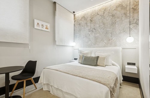 Malasana Apartment | Elegant 2BR Apartment in Conde Duque