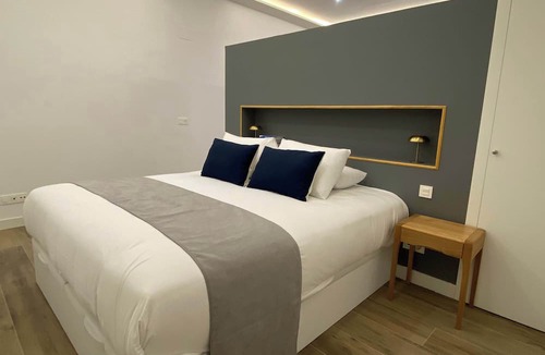 Malasana Apartment | w* | Trendy & Bright 1BR Stay in Chueca