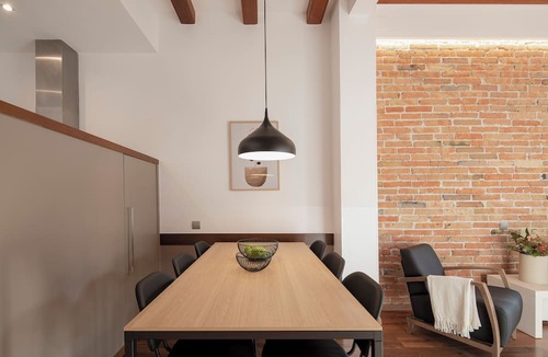Sant Antoni Apartment | Aspasios Market Balconies