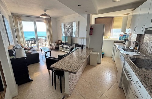 Torremolinos Apartment | Primera Linea Playa - Tres Caballos en Playamar Torremolinos