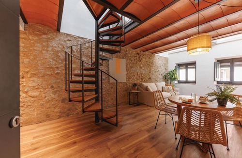 Old Town Apartment | Bravissimo Ballesteries 40, Barri Vell duplex