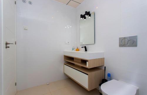 Quesada Apartment | CH Enora Garden Doña Pepa