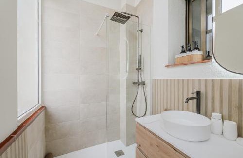 Hostafrancs Apartment | Beautiful Terrace Apartment near Plaza Espanya