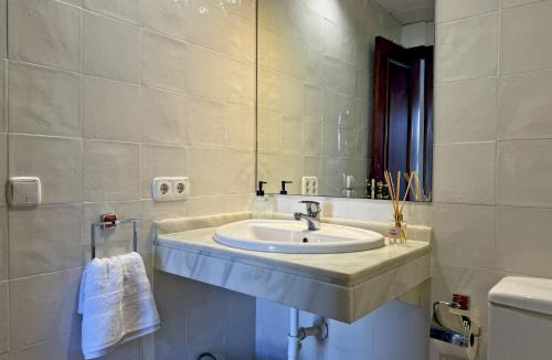Jerez de la Frontera Villa | Villa Jerez Golf - Ole Solutions
