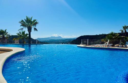 Cumbre del Sol Apartment | Apartamento Jardines PG018