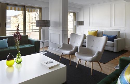 San Sebastian Centro Apartment | Playa de La Concha 4 by FeelFree Rentals