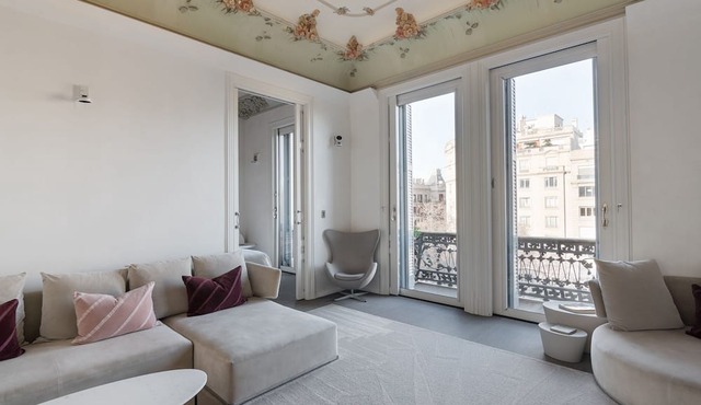 El Palauet Modernist Suites Barcelona