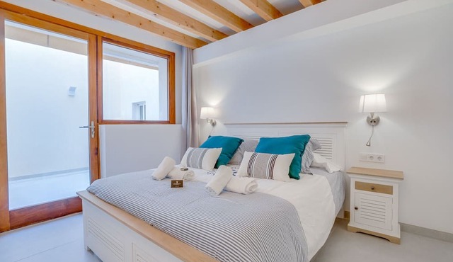 URBAN SUITES GALLERY PALMA TI/75 by PriorityVillas