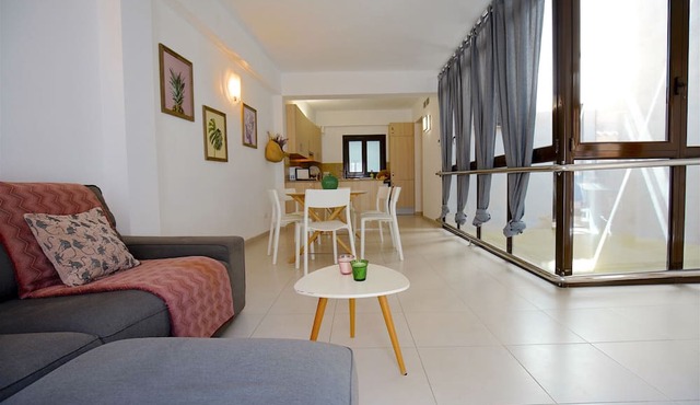 Spacious apartment, Ideal for Families and Groups, in the Old Town of Palma