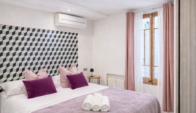 Elegant 130 m² apartment with balcony and views of Port Vell – Paseo Colón