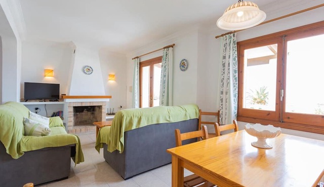 With fantastic sea views near the beach - Villa Loes