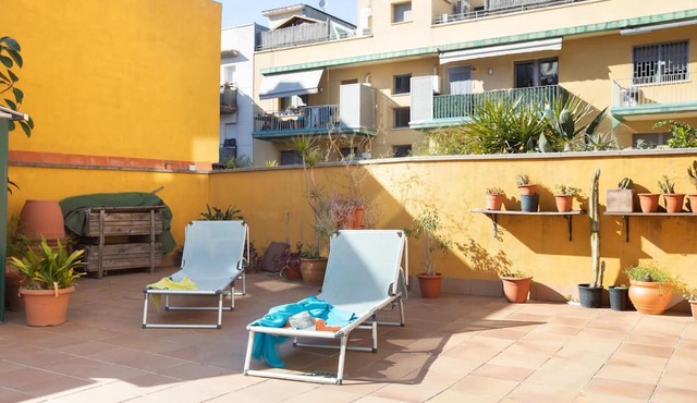 BIG TERRACE APARTMENT IN BARCELONA
